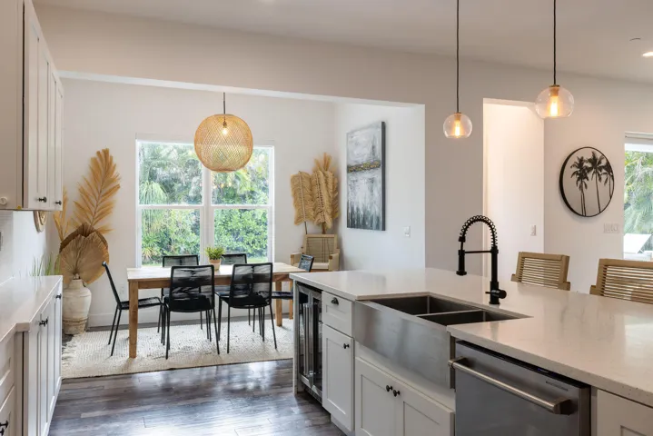 Kitchen to Breakfast Room