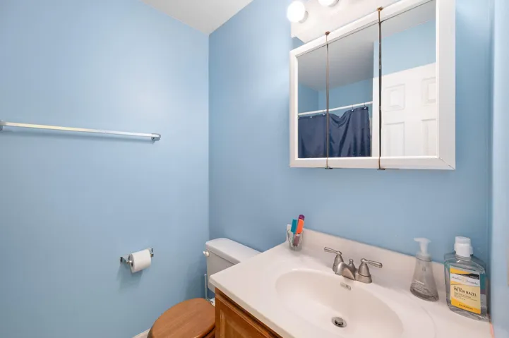 6-web-or-mls-113 SW Starfish Ave - 6
