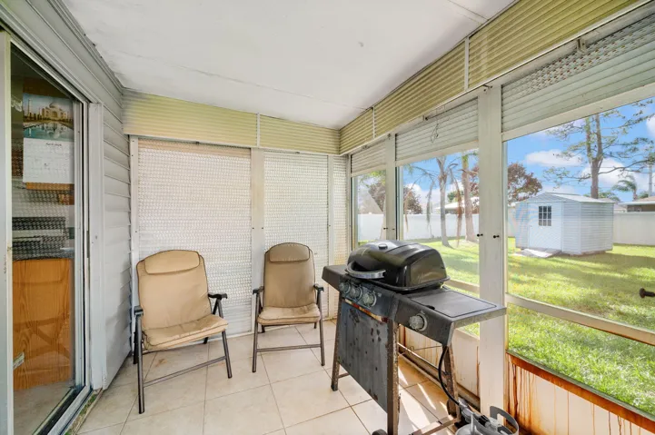 17-web-or-mls-113 SW Starfish Ave - 17