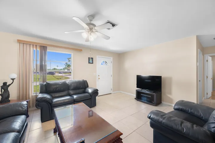 3-web-or-mls-113 SW Starfish Ave - 3