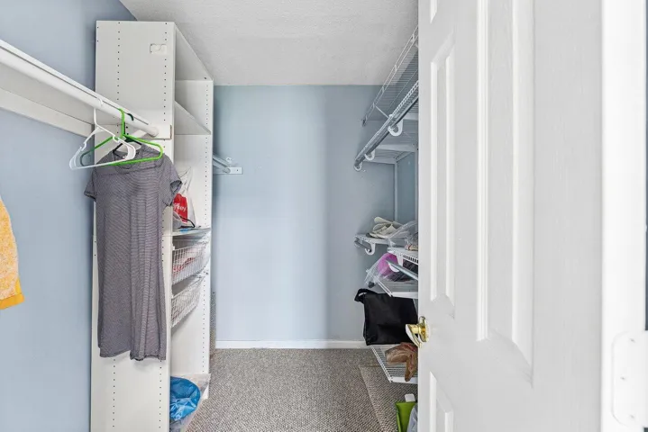 walk in closet