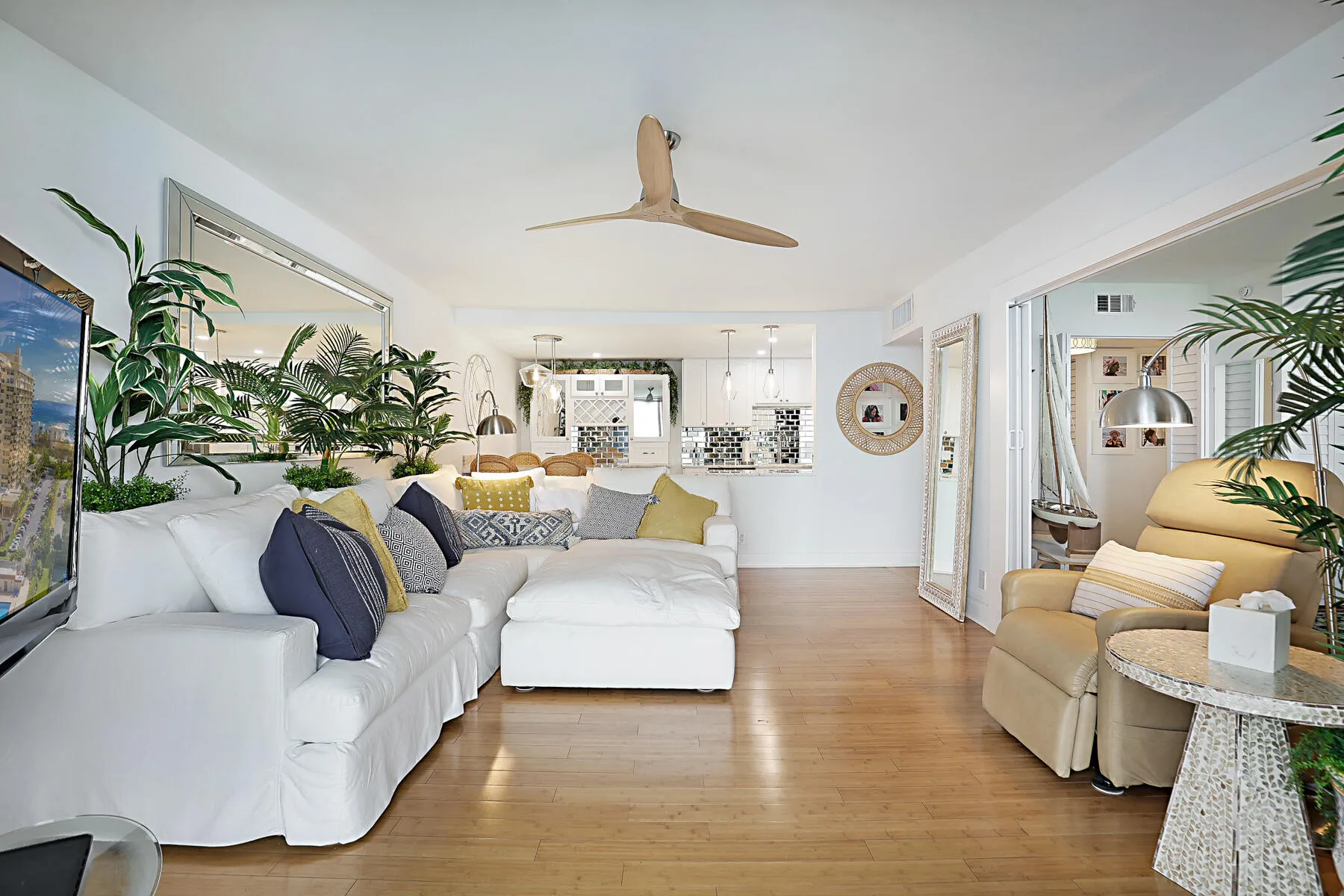Grand room