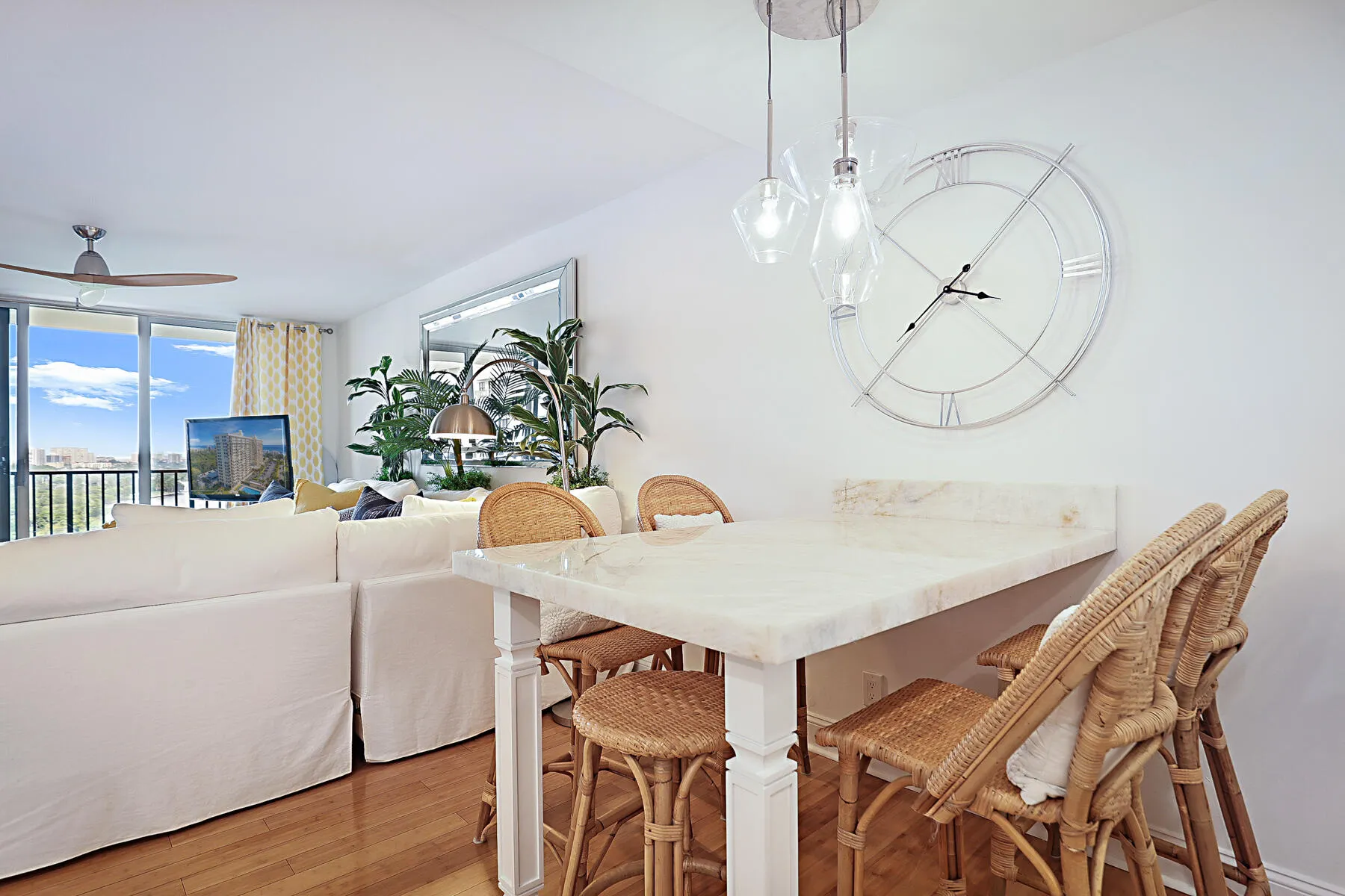 Open floor area