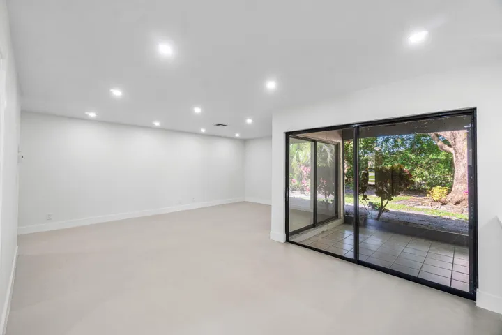 010-5944ForestGroveDrive-3-BoyntonBeach-