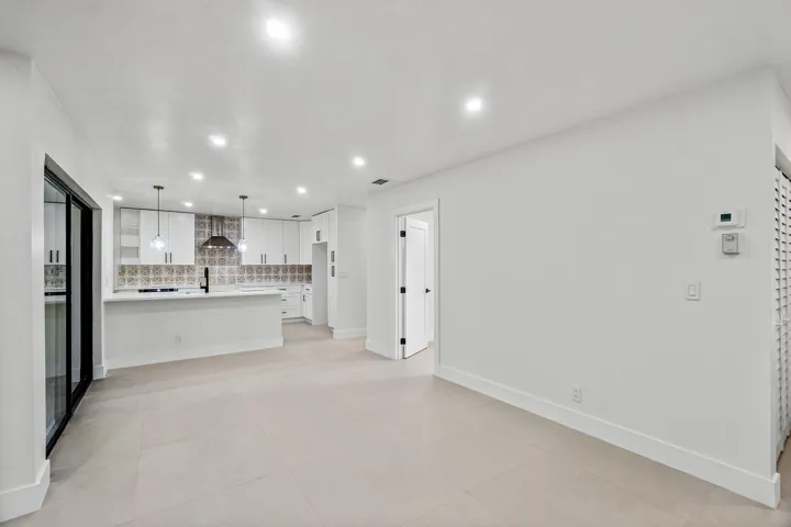 008-5944ForestGroveDrive-3-BoyntonBeach-