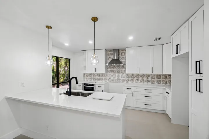 011-5944ForestGroveDrive-3-BoyntonBeach-