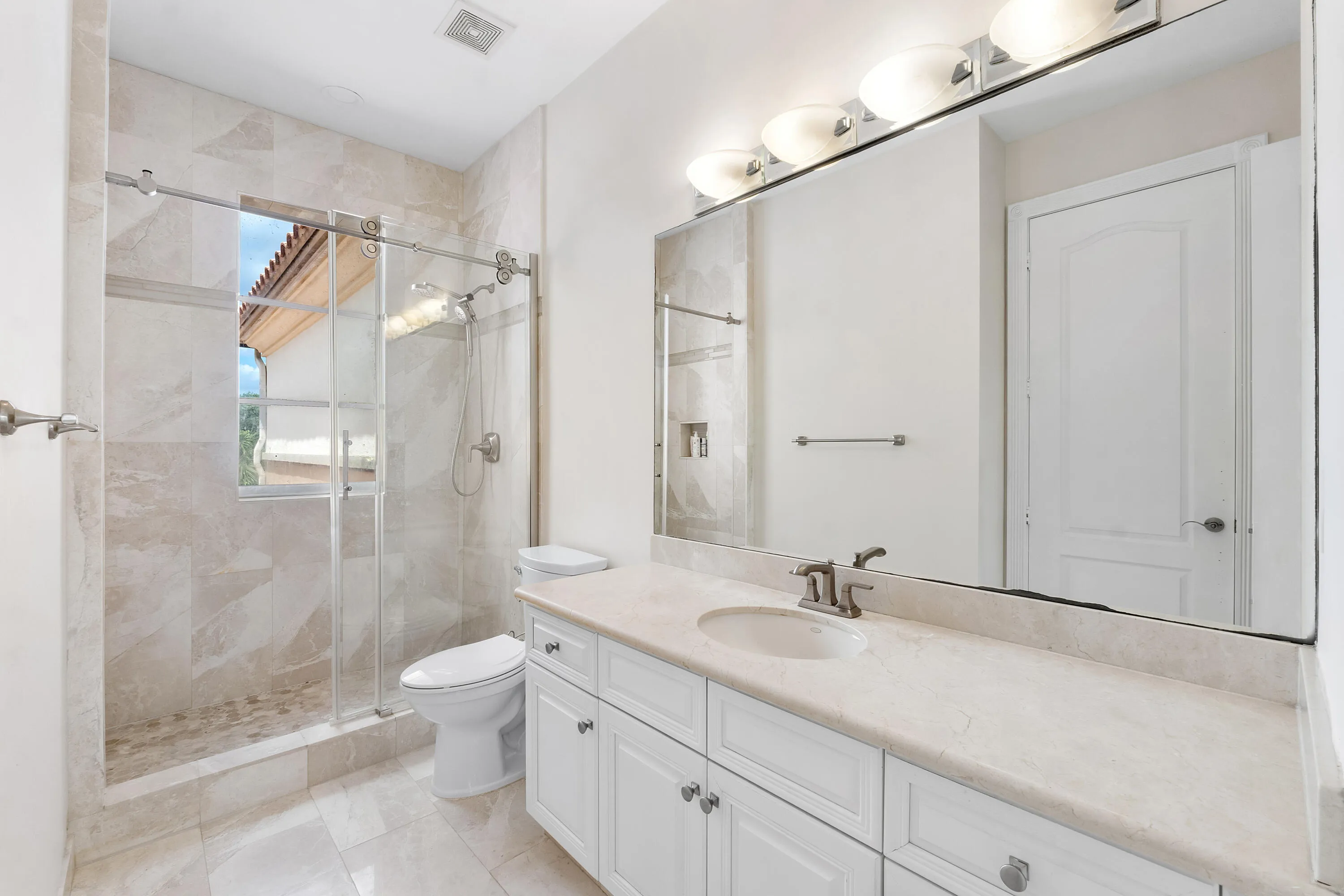 Bathroom 4