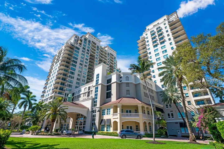 54-web-or-mls-The Symphony #2013 Fort La