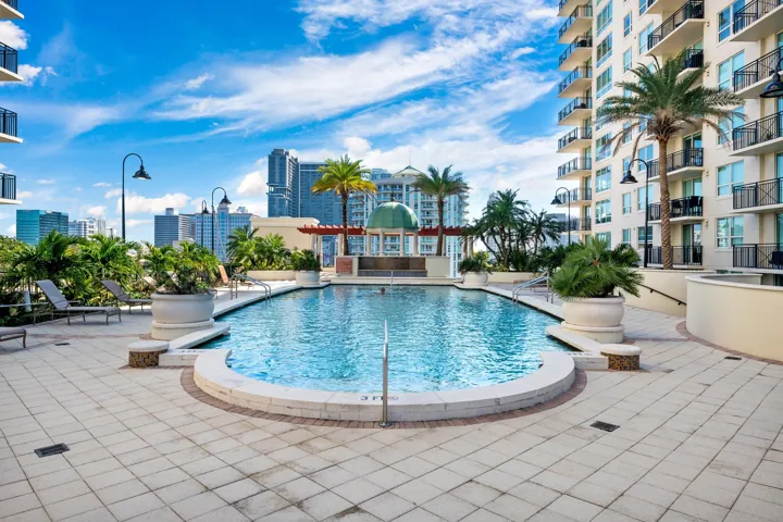 34-web-or-mls-The Symphony #2013 Fort La