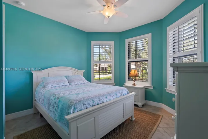 Guest bedroom