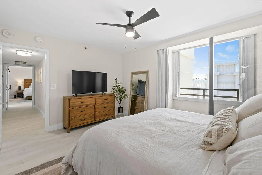 3560SOceanBlvd#907(35)