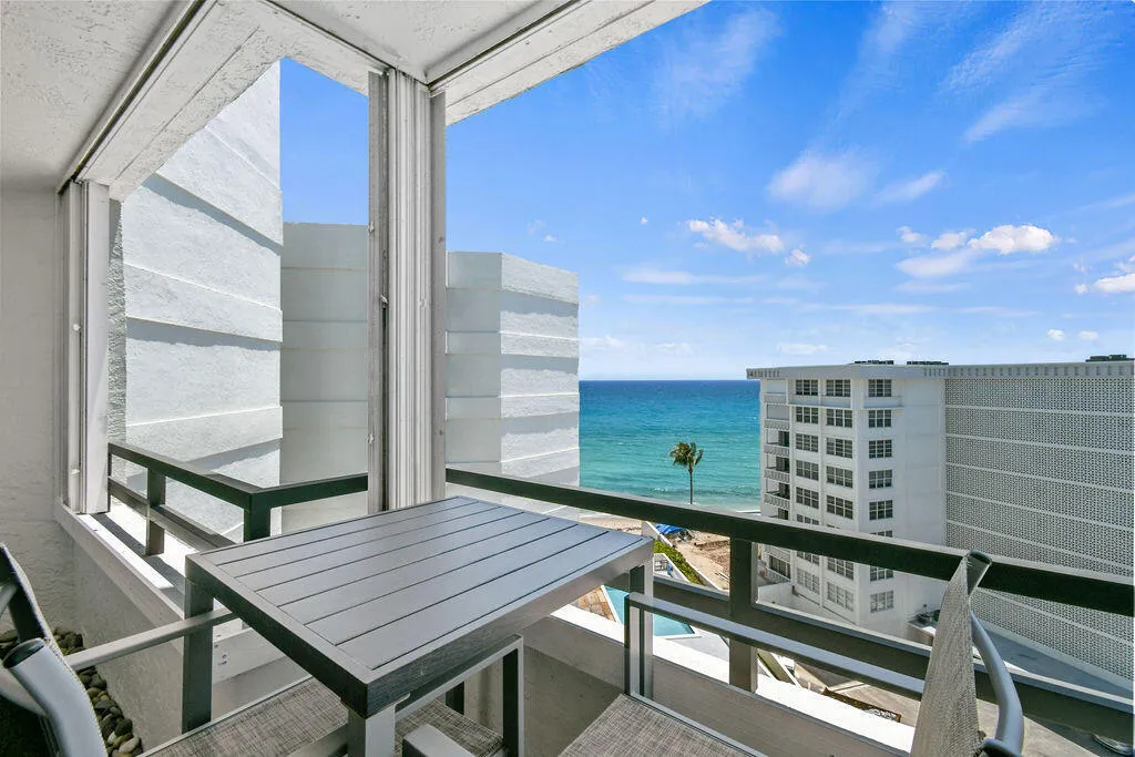 3560SOceanBlvd#907(27)