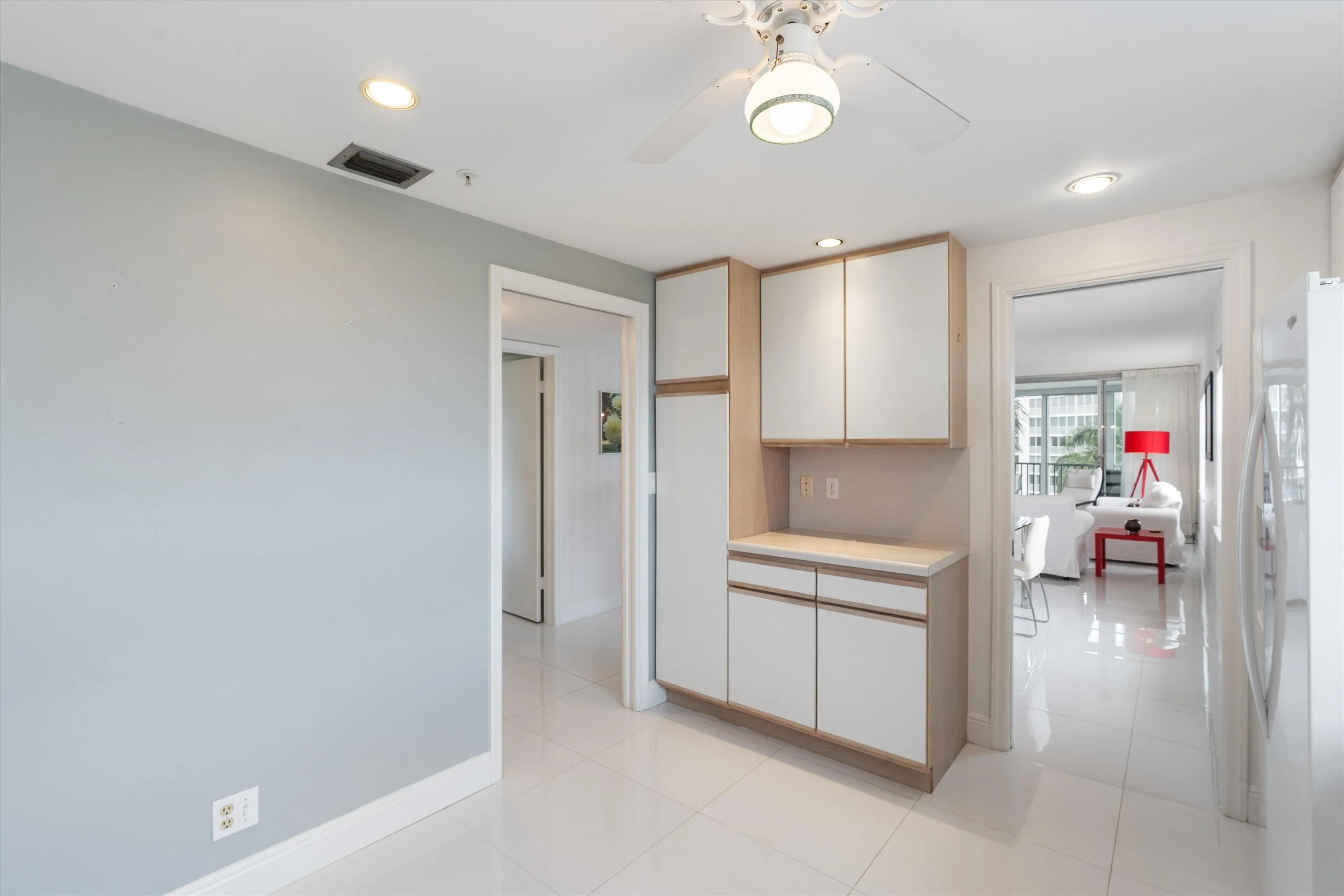 09-3300 S Ocean Blvd #617 Highland Beach