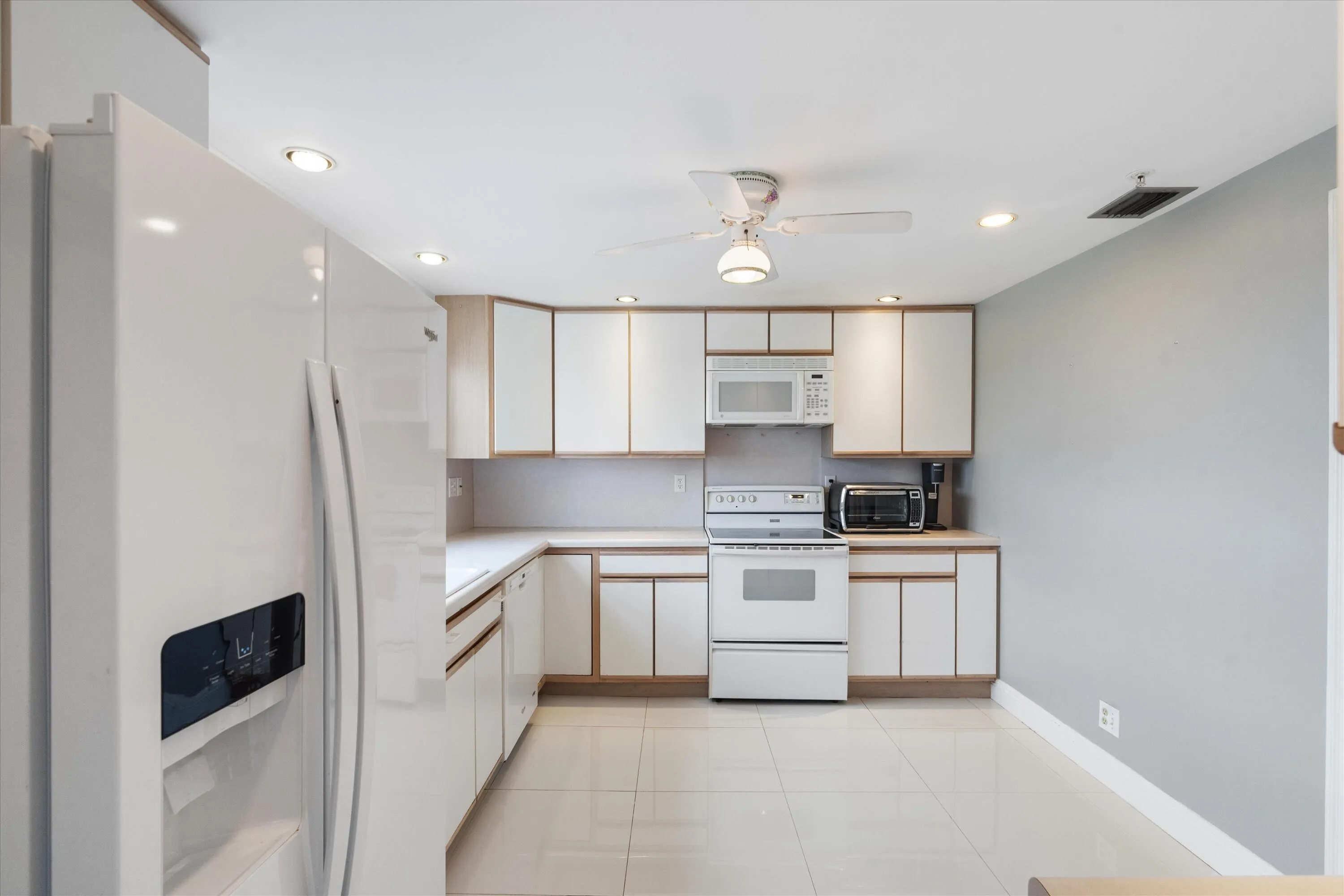 07-3300 S Ocean Blvd #617 Highland Beach