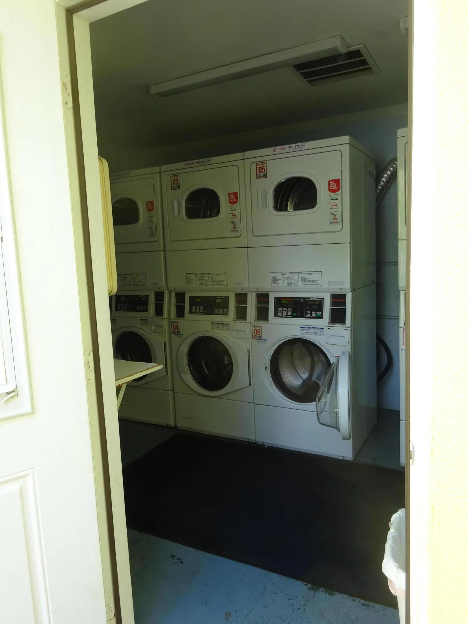 Landry room