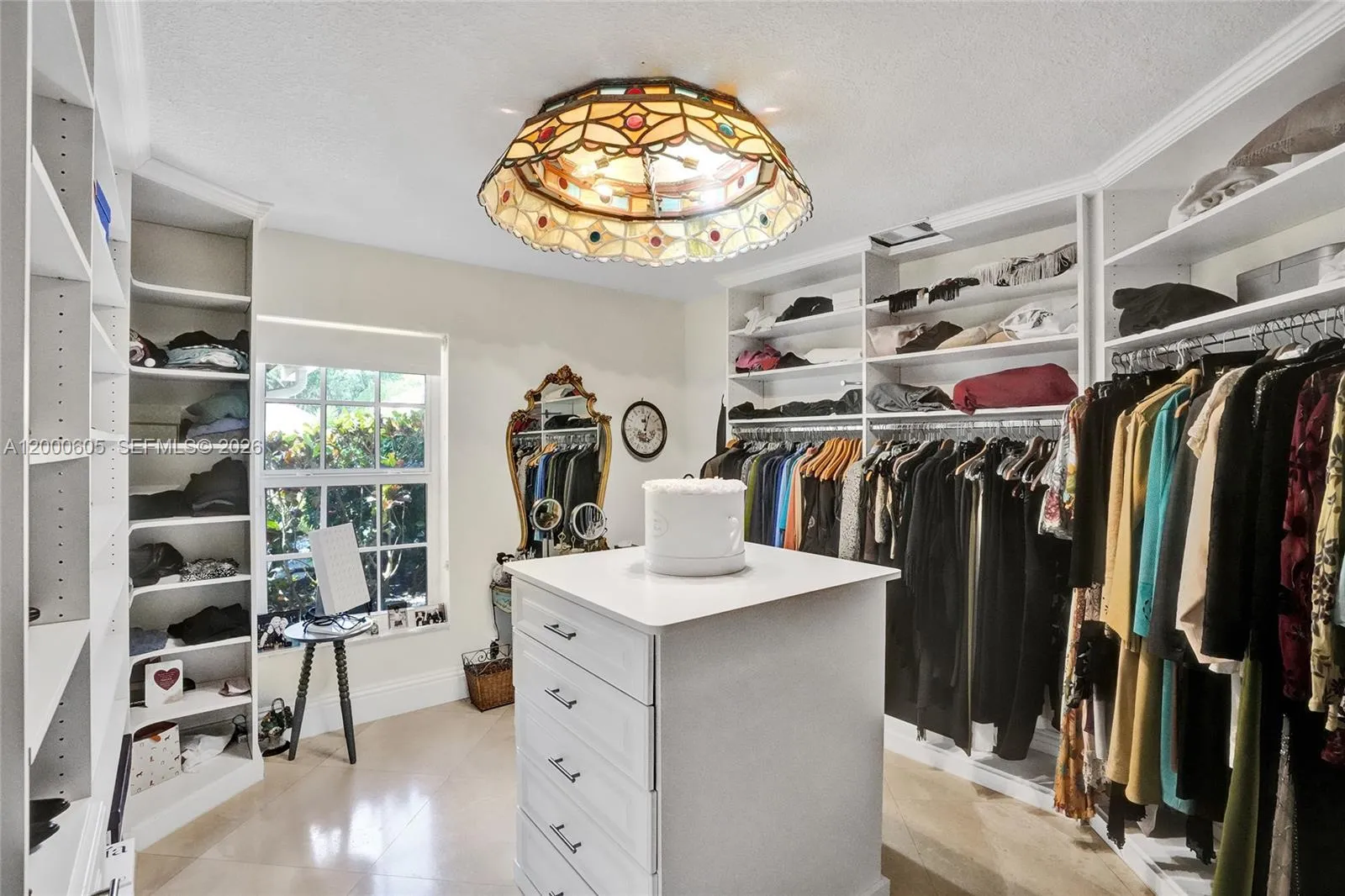 NATURAL LIGHT FOR DRESSING IN THE CLOSET