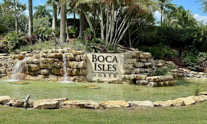 BOCA ISLES NORTH!!! GORGEOUS COMMUNITY!