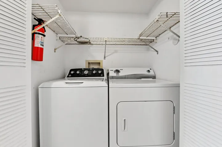 14 Laundry 01