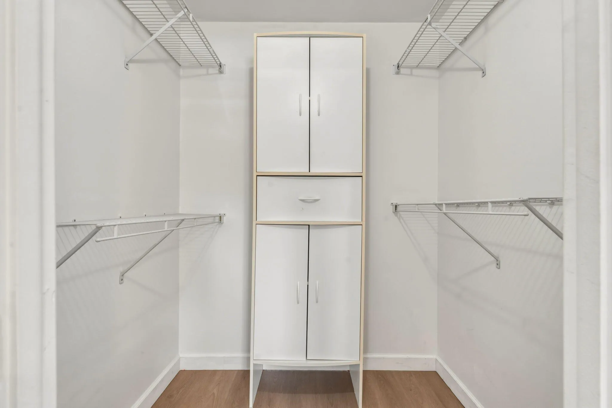 walk in Closet