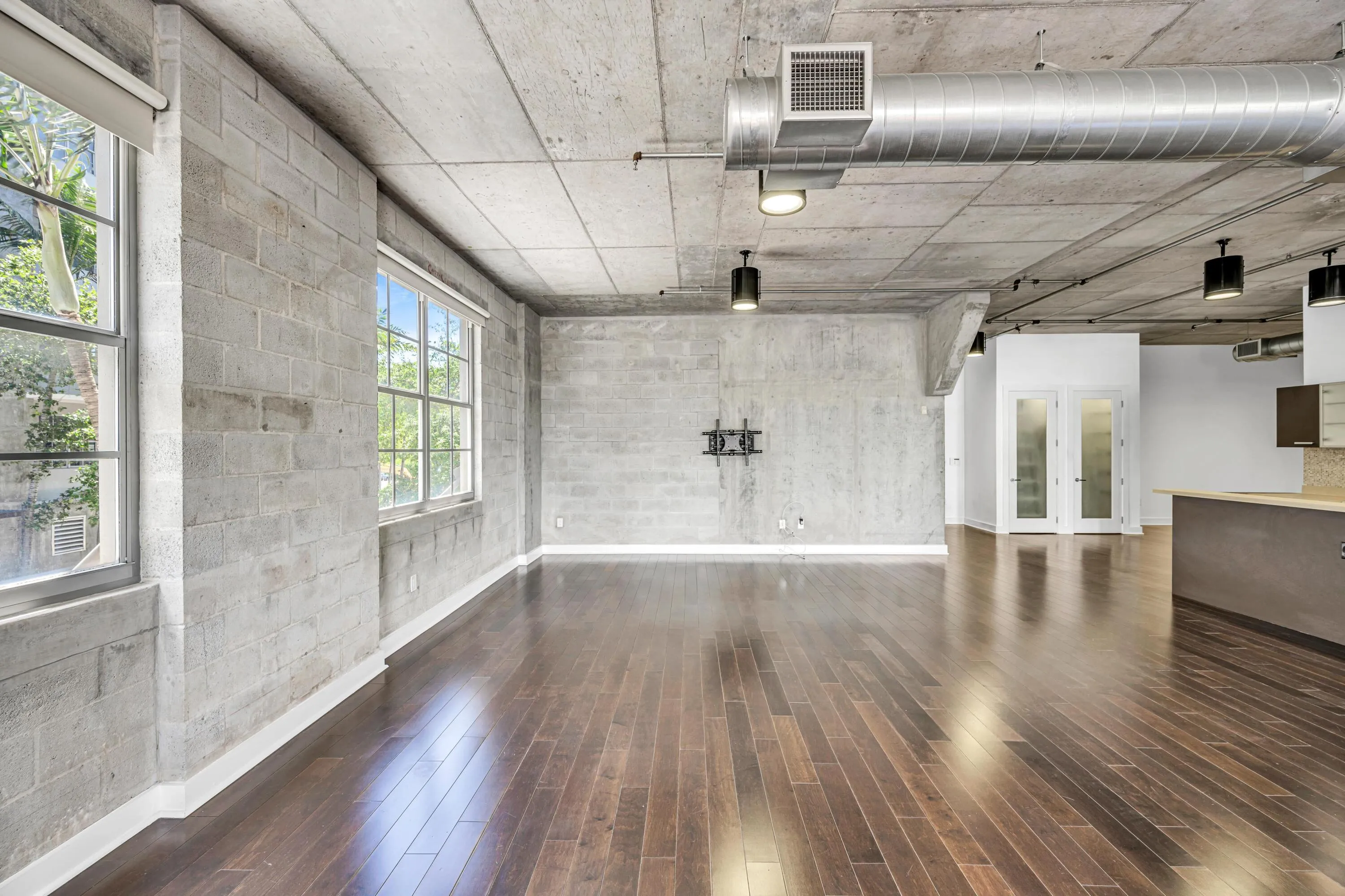 411 NW 1ST AVE #202--11