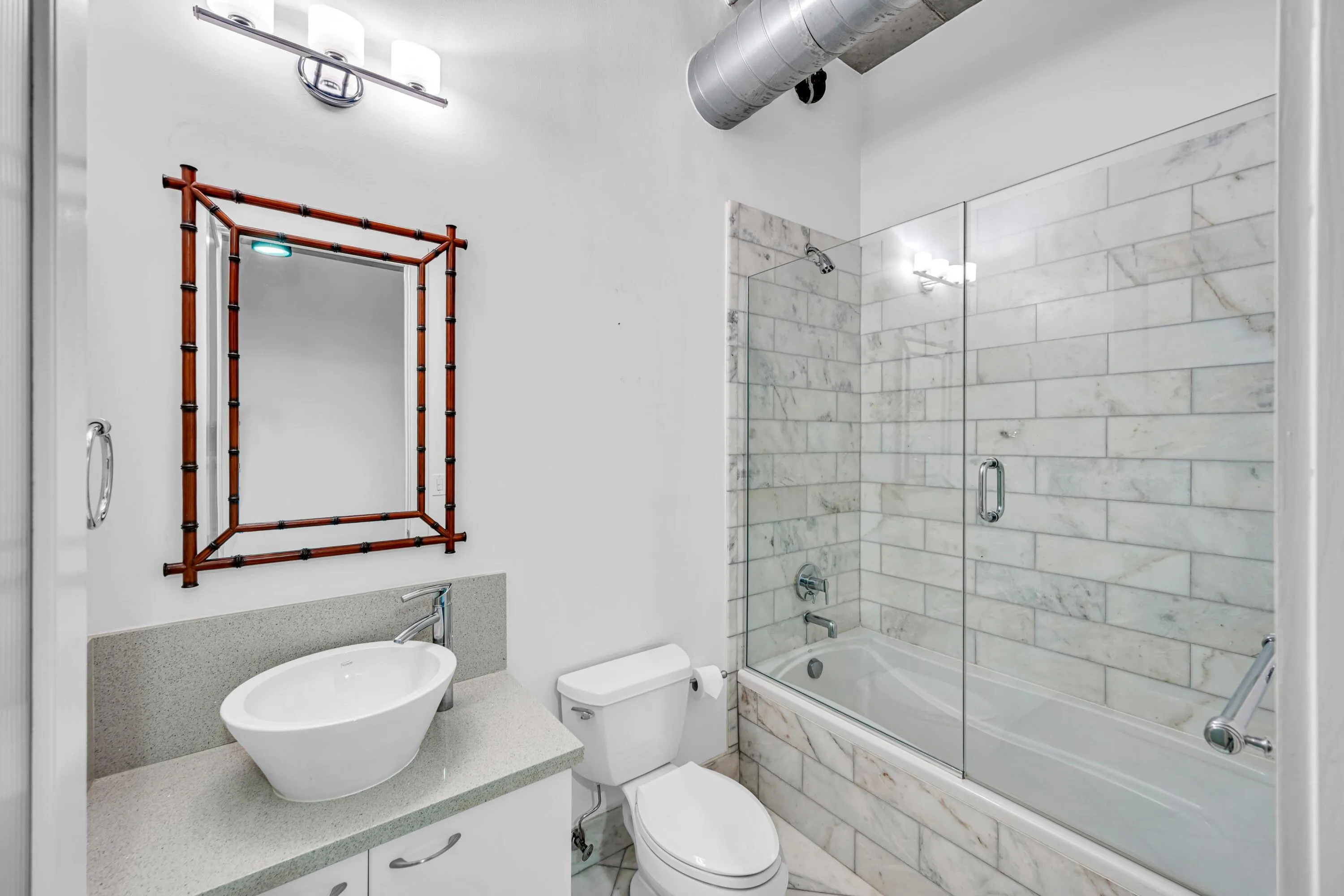 411 NW 1ST AVE #202--36