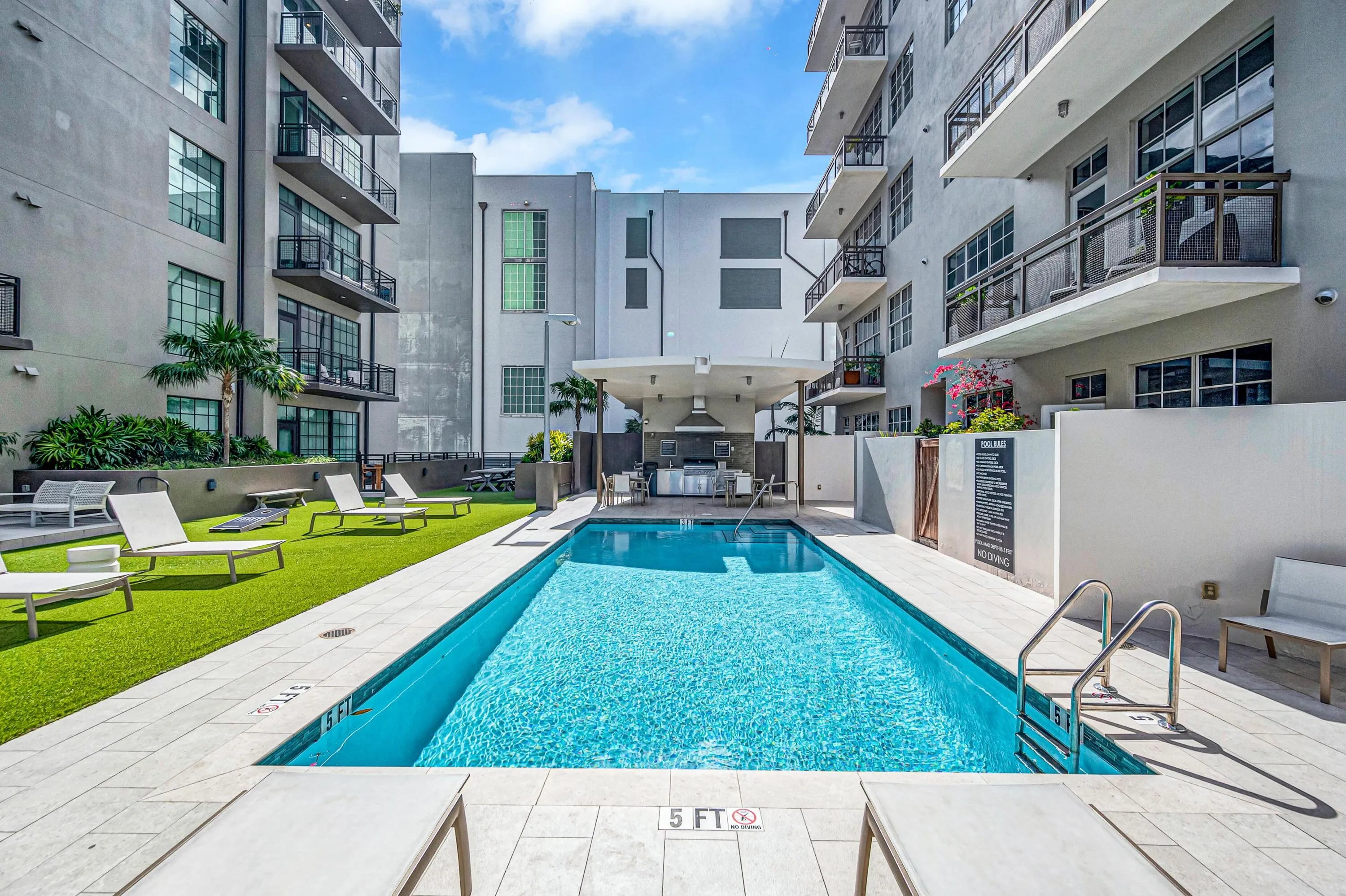444 NW 1ST APT 301 #-8