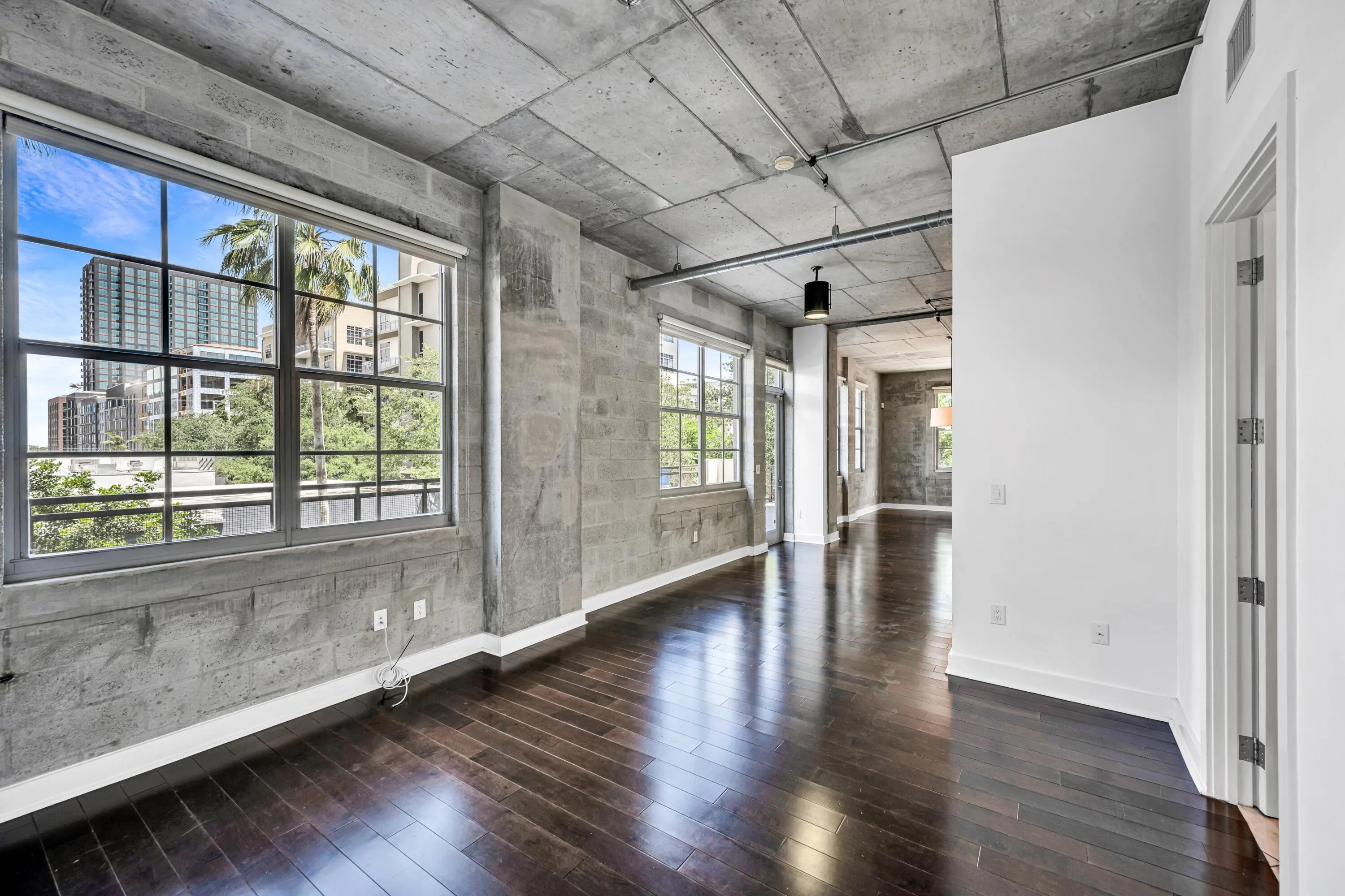 411 NW 1ST AVE #202--26