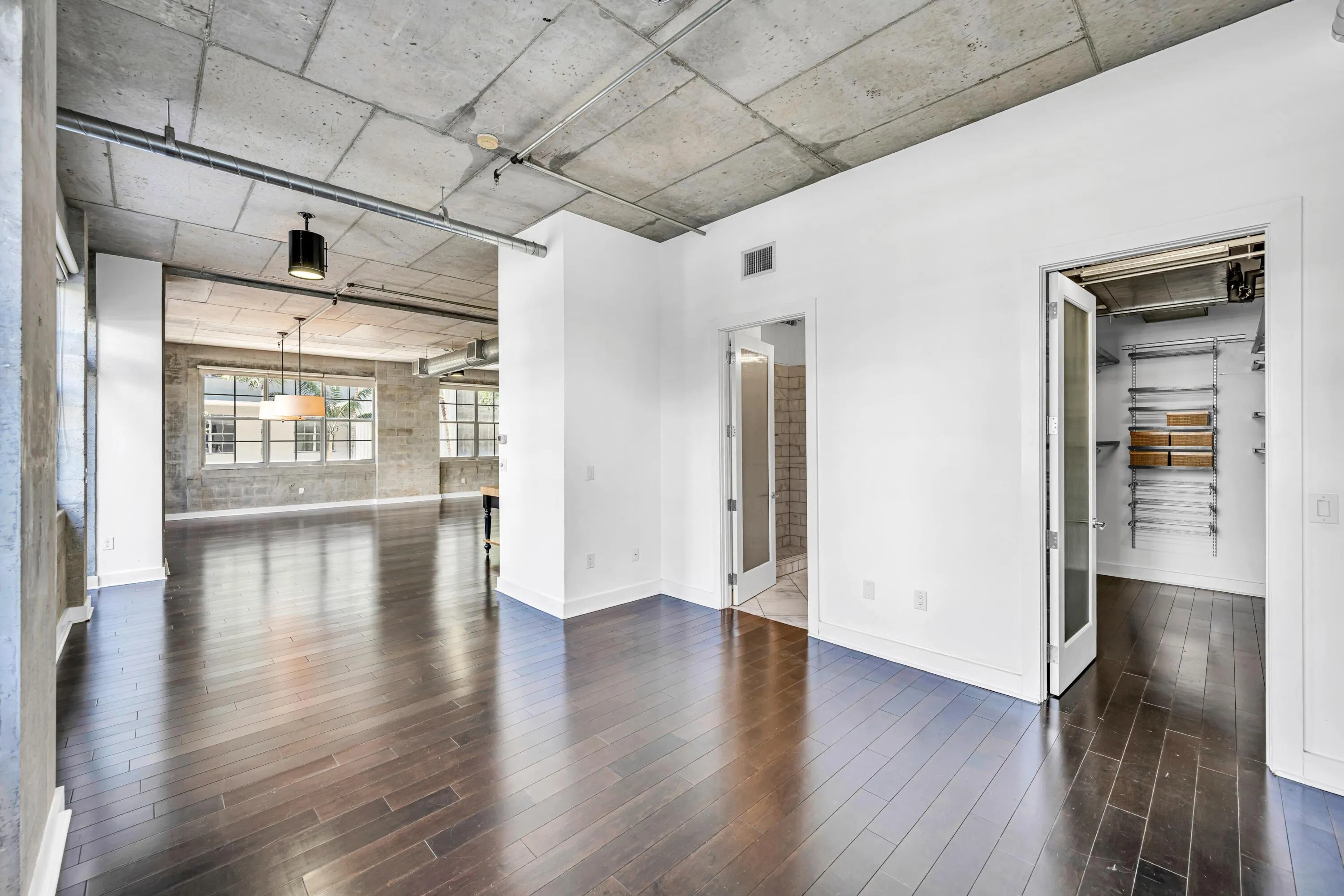 411 NW 1ST AVE #202--27