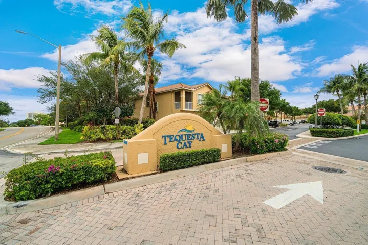 027-152VillageBoulevard-Tequesta-FL-3346
