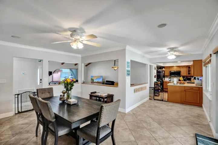 dining room to kitchen