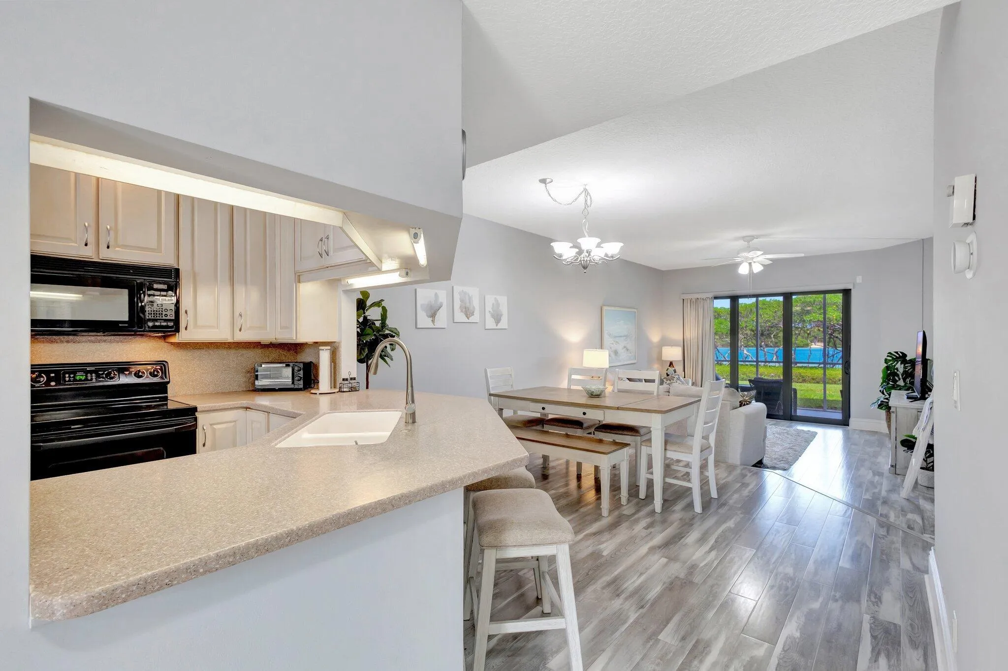 200 Waterside - Kitchen + Living