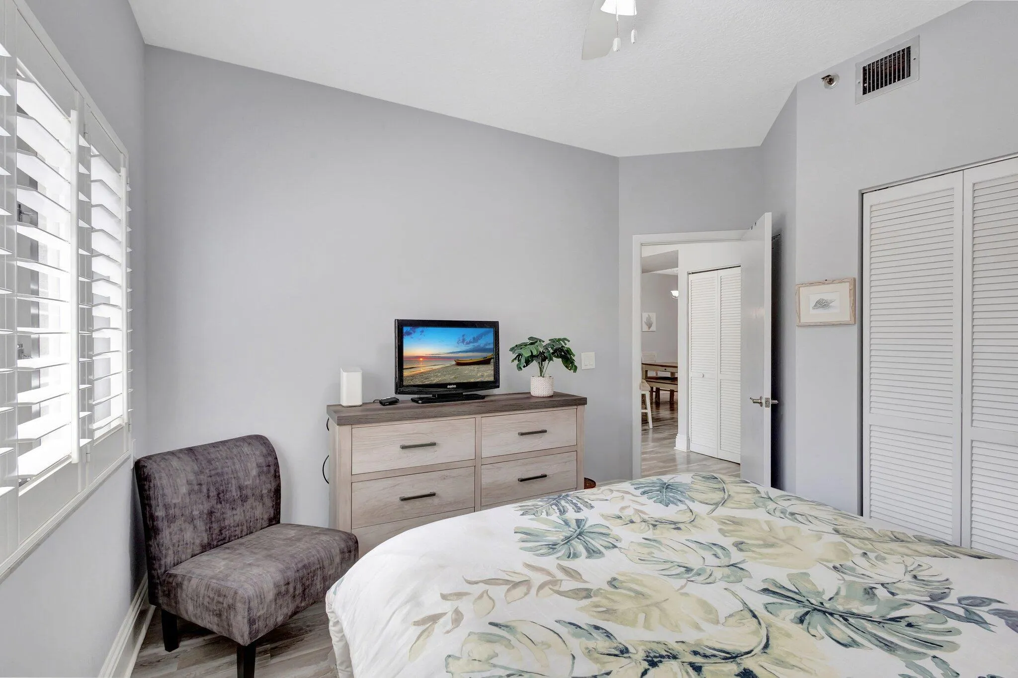 200 Waterside 109- Guest Bedroom 2