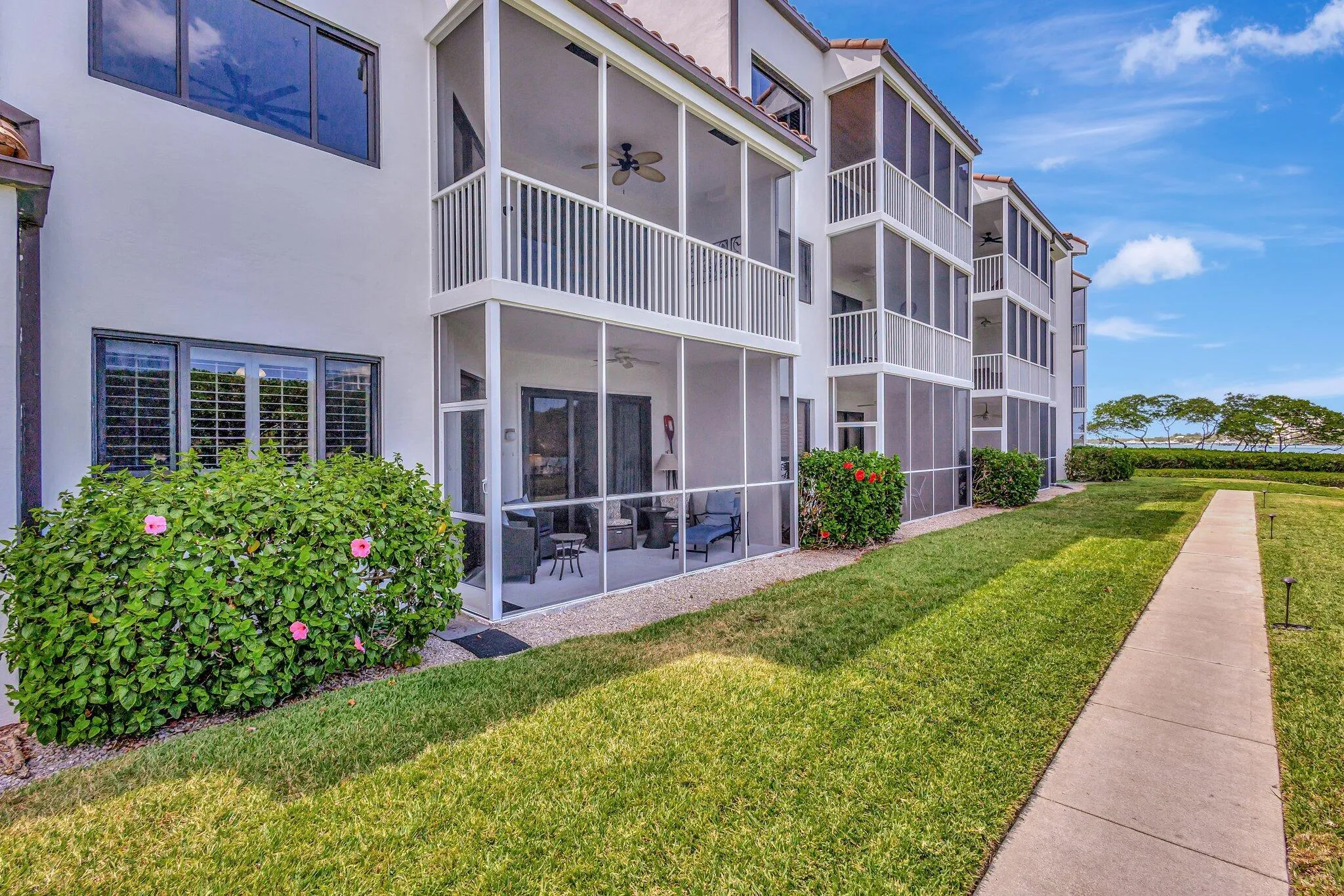 200 Waterside 109- Exterior Ground Patio