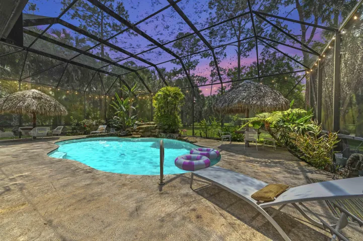 44 Swimming Pool 04