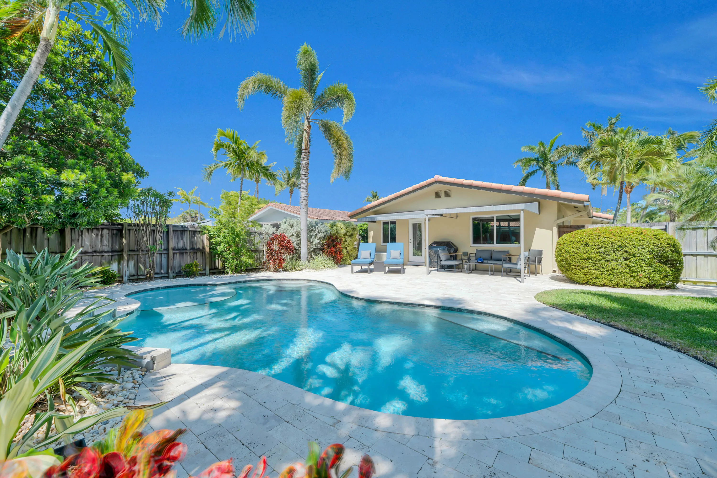 2401 NE 17th Terrace-32