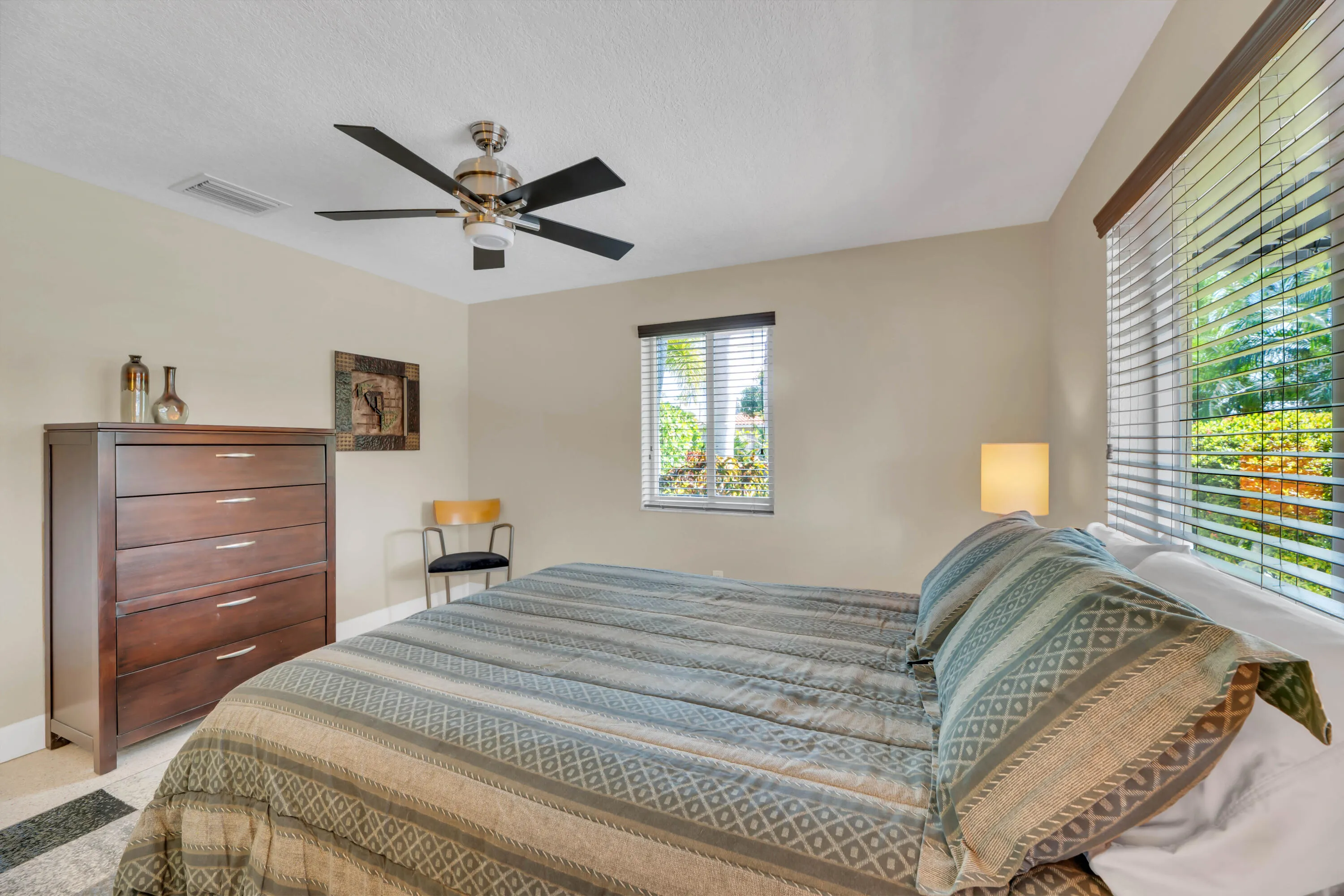 2401 NE 17th Terrace-27