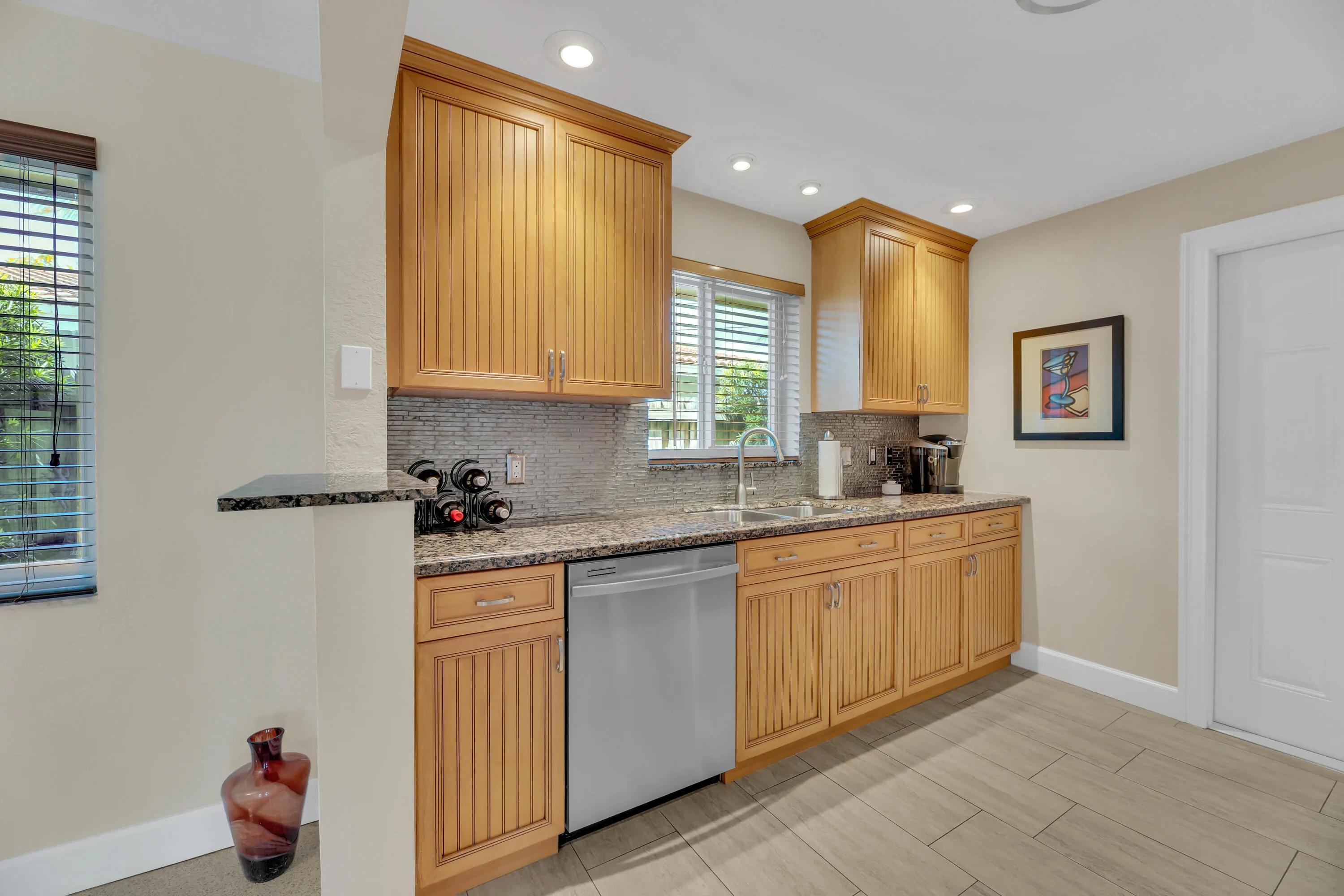 2401 NE 17th Terrace-17