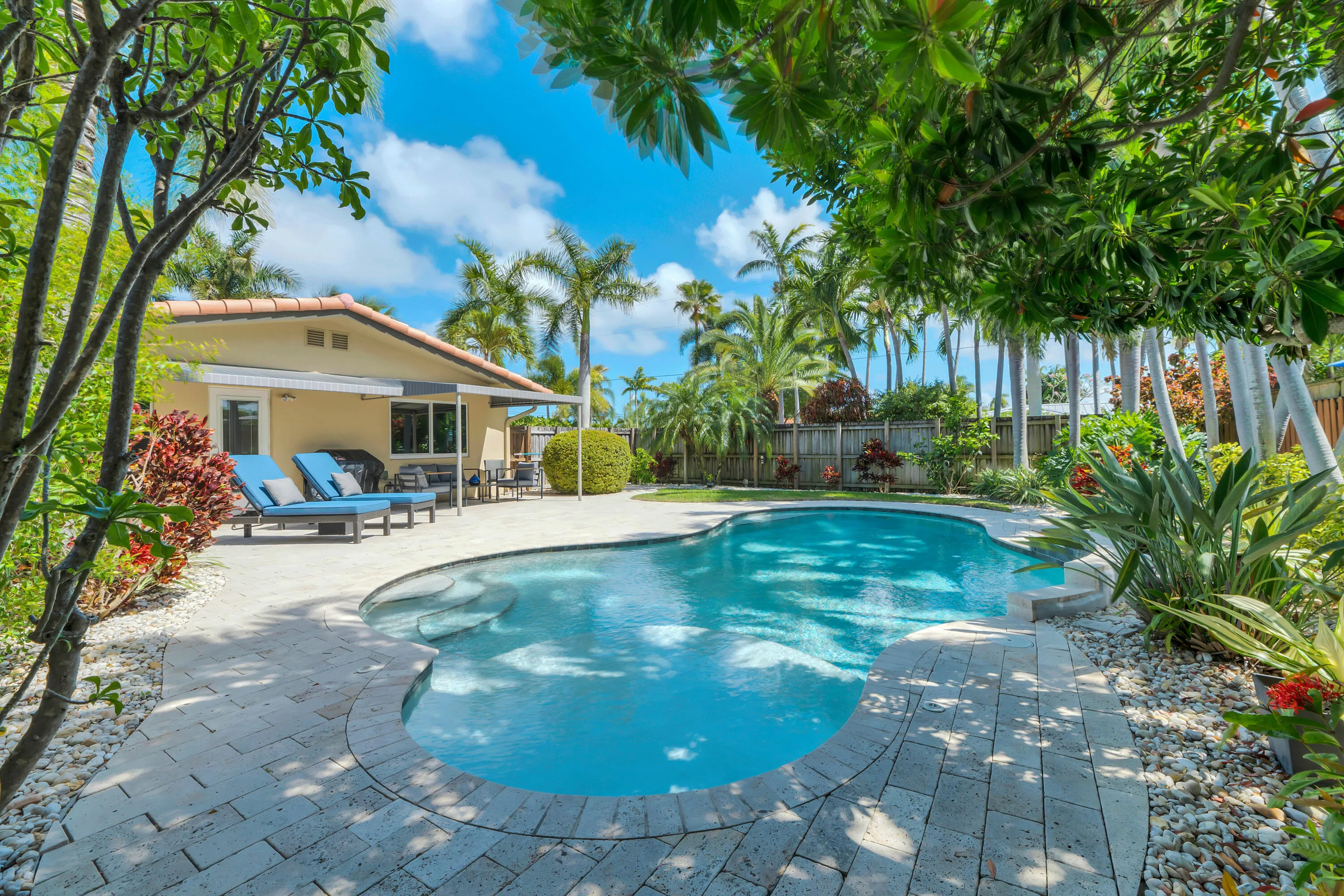 2401 NE 17th Terrace-34