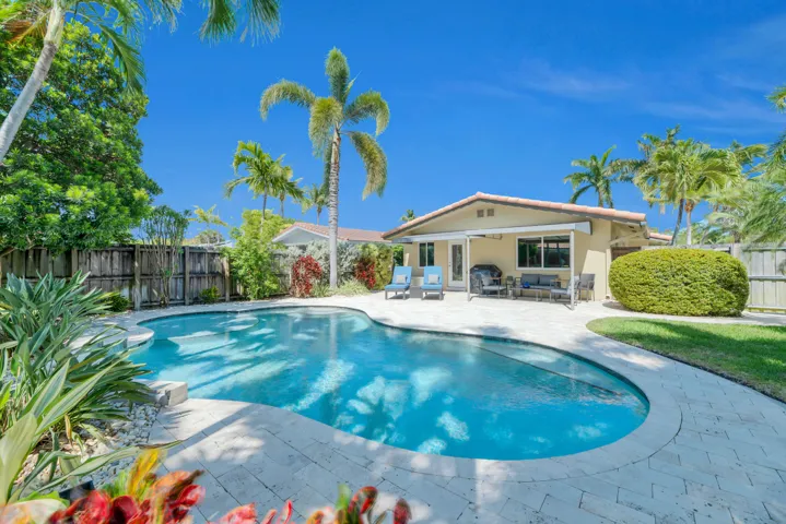 2401 NE 17th Terrace-32