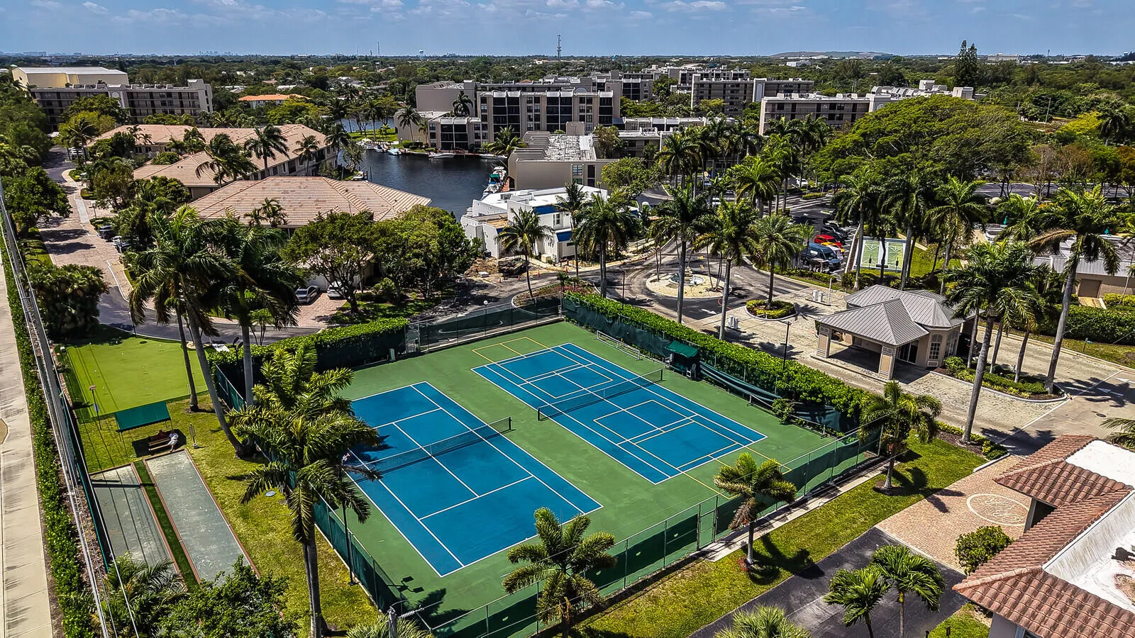 Aerial View/ Tennis