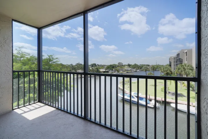Screened Balcony