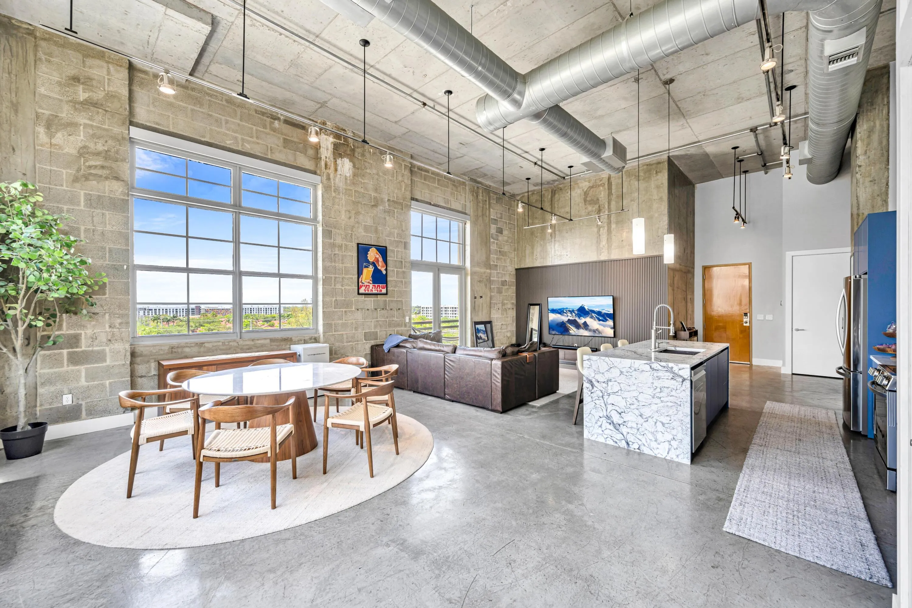 444 NW 1ST AVE #602--10