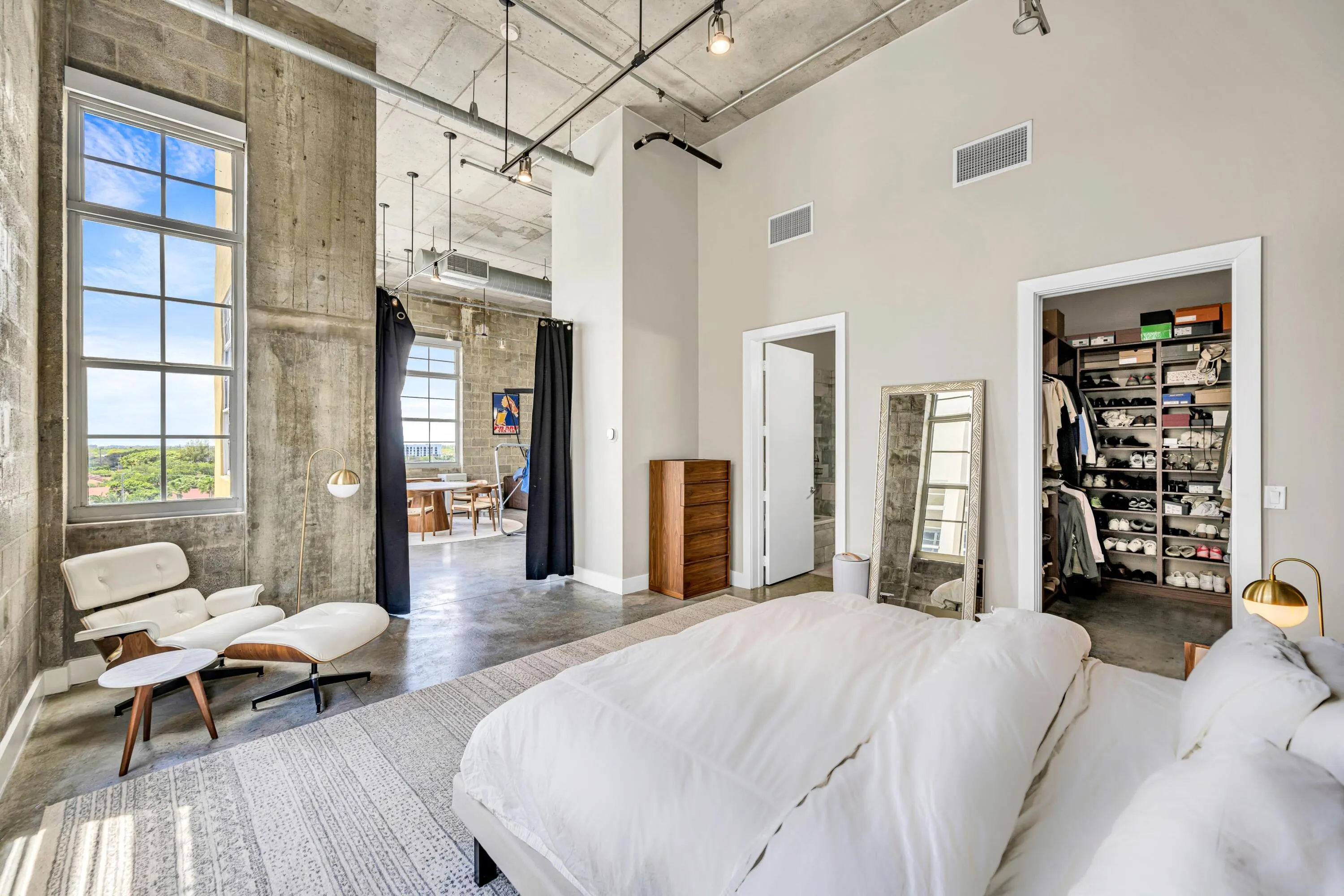 444 NW 1ST AVE #602--22