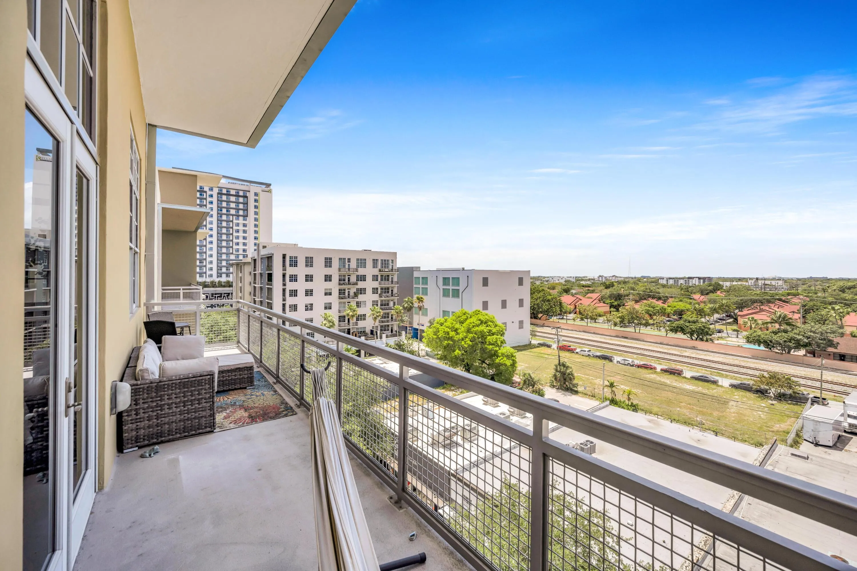 444 NW 1ST AVE #602--6