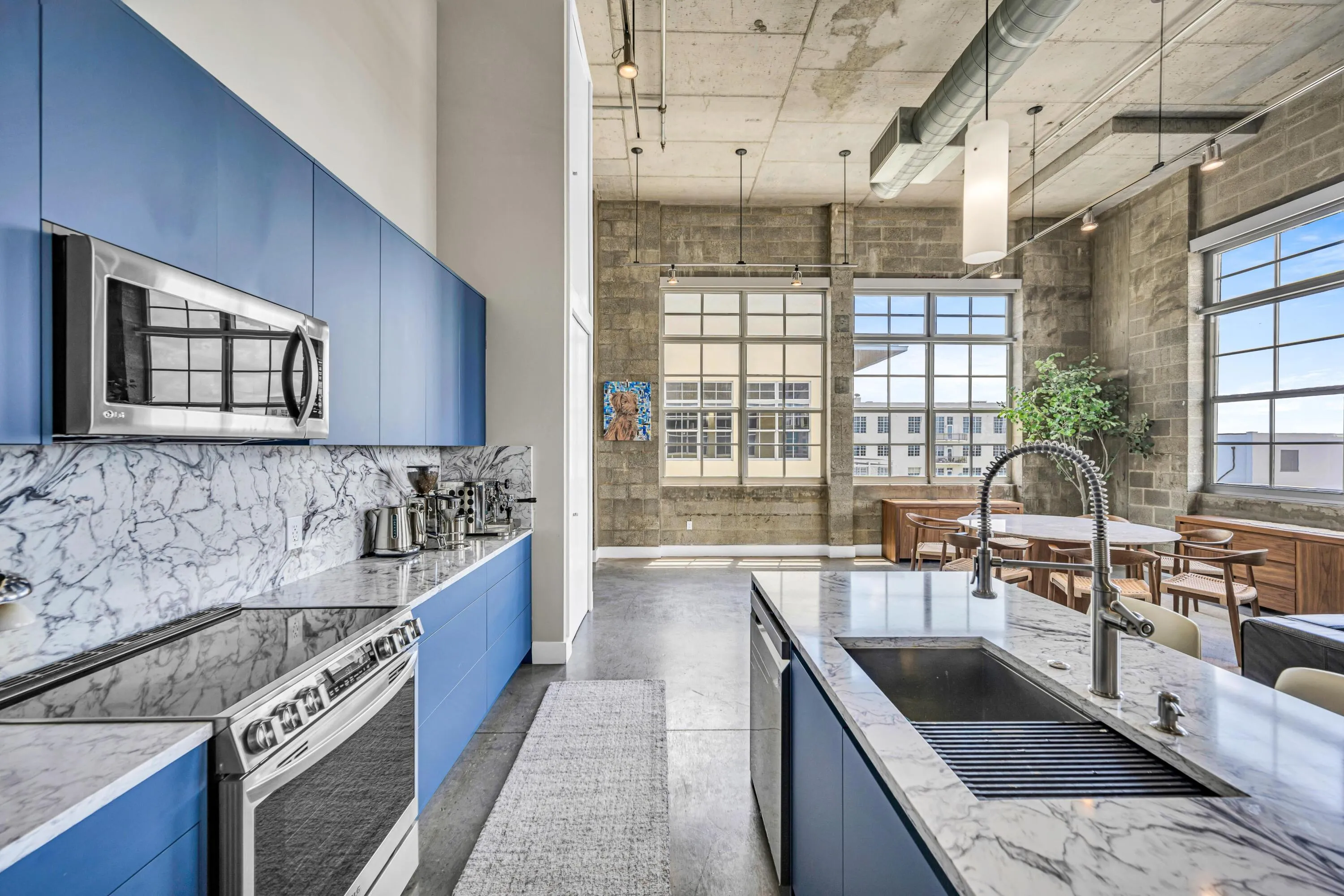 444 NW 1ST AVE #602--18