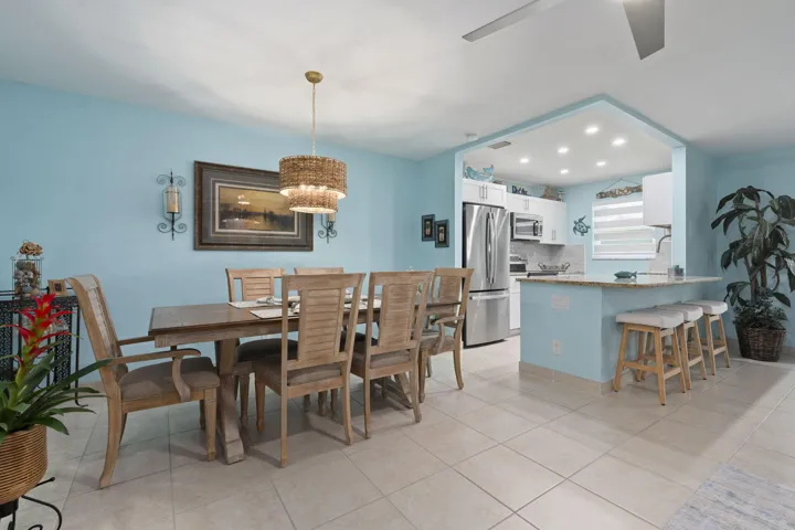 KITCHEN & DINING