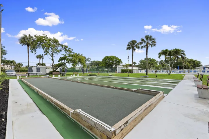 BOCCE, SHUFFLEBOARD