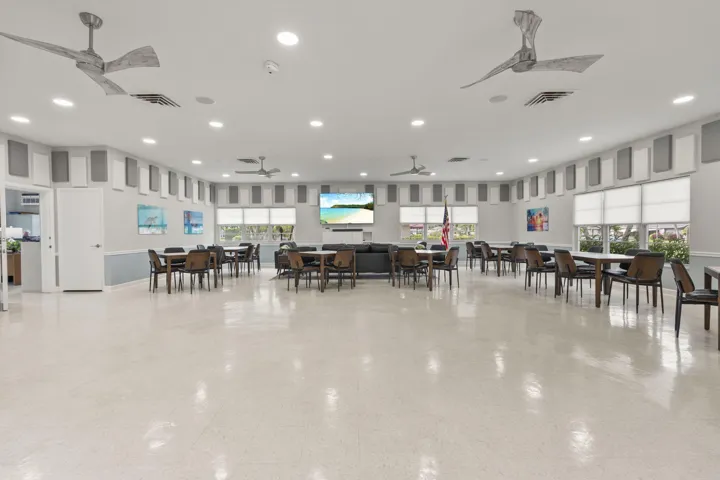 BALLROOM/GAMEROOM