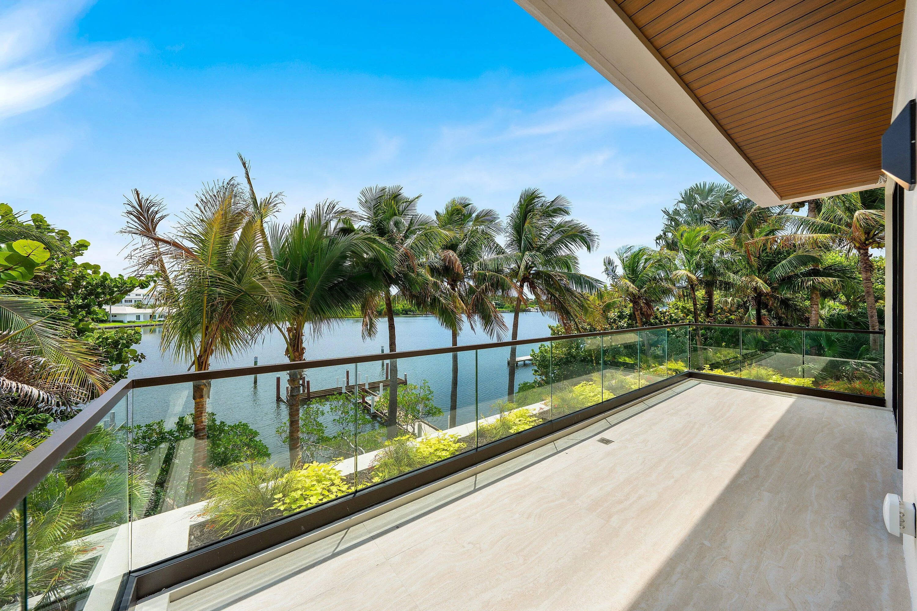 068-5BarefootLane-Lantana-FL-33462-SMALL