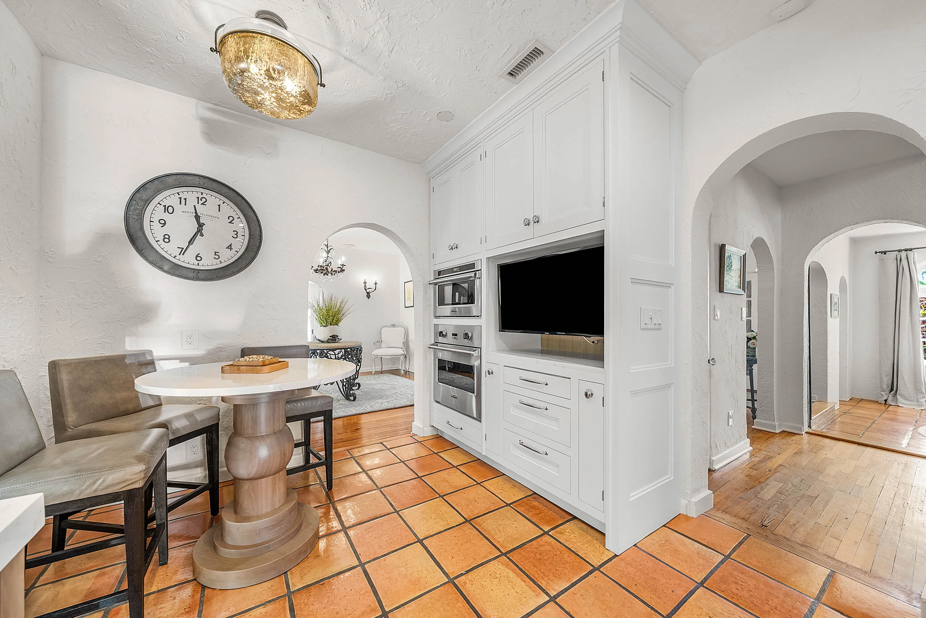 Breakfast nook